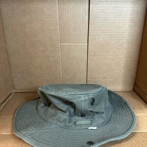 Tilley Green Broad Brim Hat Men Size 7 5/8 Sun Safari Outdoors Canada